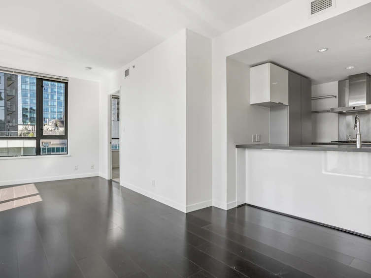 2203-788 Richards Street, Vancouver, BC, V6B 0C7 - 5