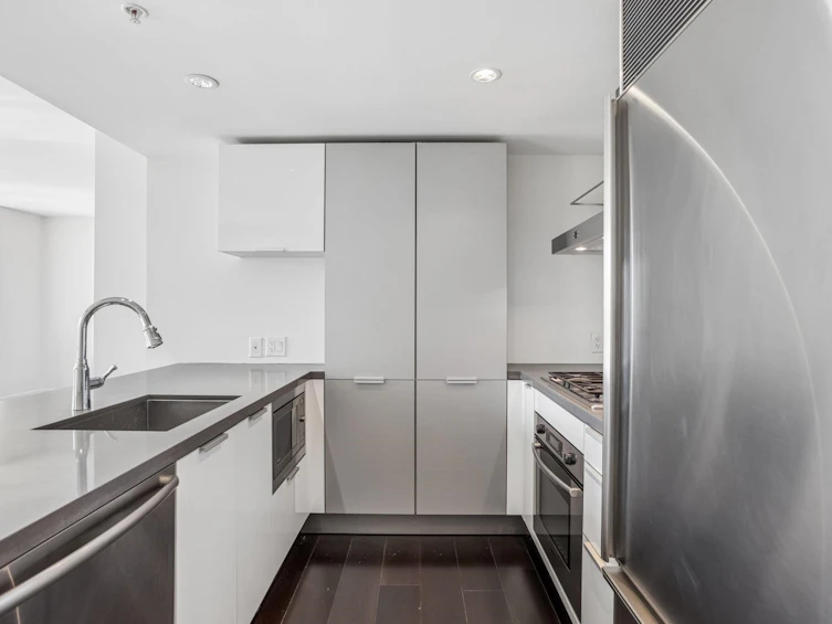 2203-788 Richards Street, Vancouver, BC, V6B 0C7 - 7