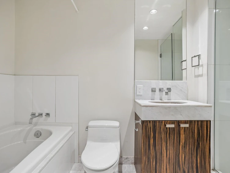 2203-788 Richards Street, Vancouver, BC, V6B 0C7 - 9