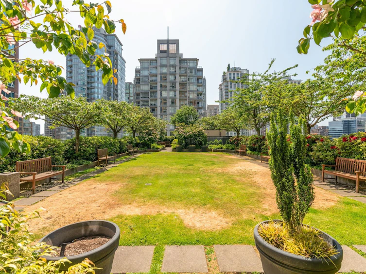 2203-788 Richards Street, Vancouver, BC, V6B 0C7 - 18