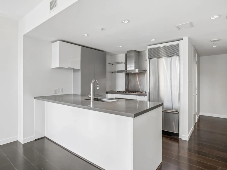 2203-788 Richards Street, Vancouver, BC, V6B 0C7 - 8