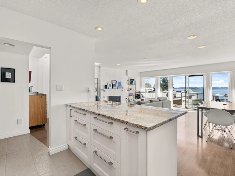 15066 Royal Avenue, Surrey, BC, V4B 1L9 - 18