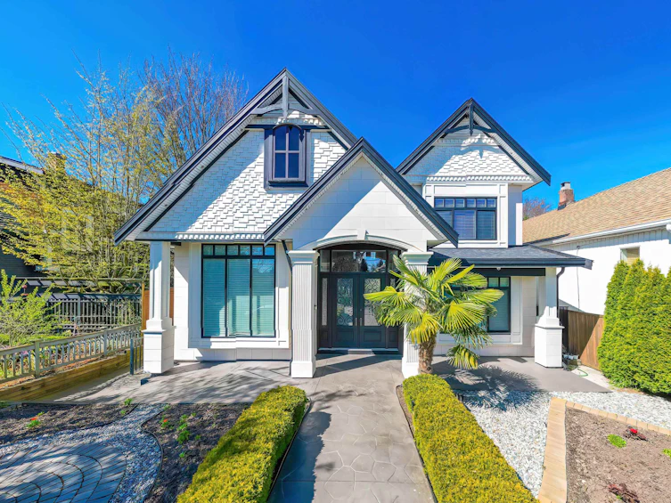 813 Dublin Street, New Westminster, BC, V3M 2Y5