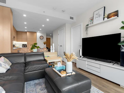 603-305 Morrissey Road - 5