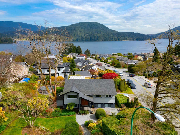 4300 Dollar Road, North Vancouver, BC, V7G 2T4 - 3