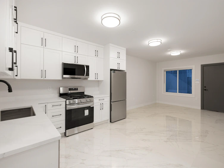 838 E 14th Street, North Vancouver, BC, V7L 2P6 - 34
