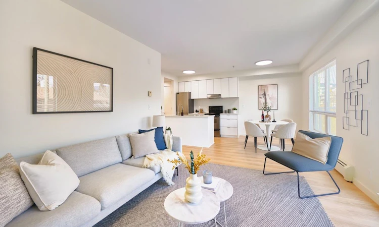311-1033 St. Georges Avenue