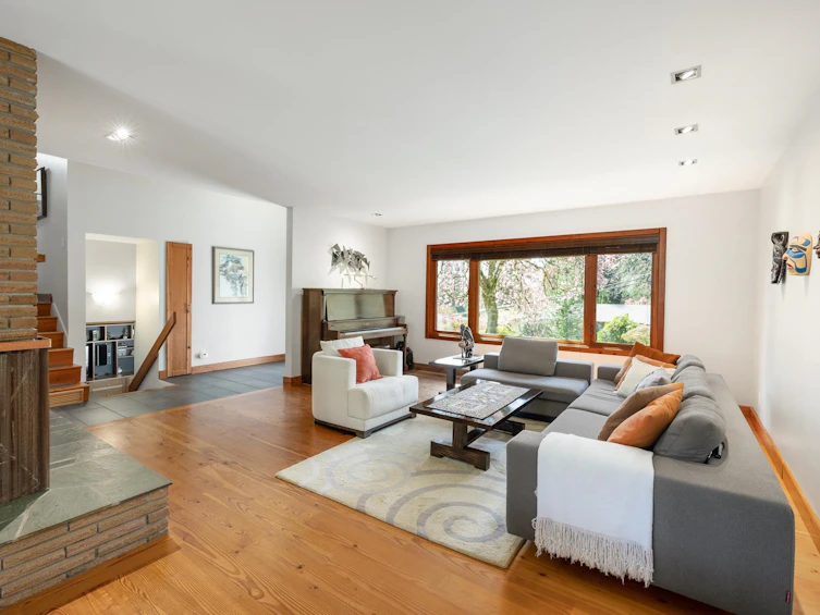 1374 E 15th Street, North Vancouver, BC, V7J 1K8 - 6