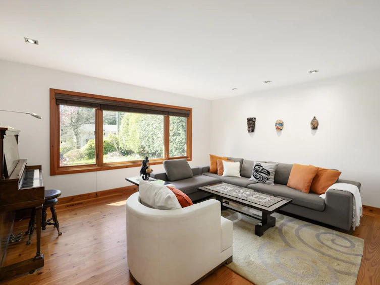 1374 E 15th Street, North Vancouver, BC, V7J 1K8 - 5