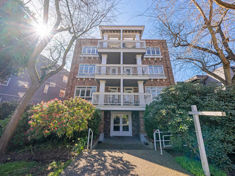 202 - 2036 York Avenue, Vancouver BC V6J 1E6