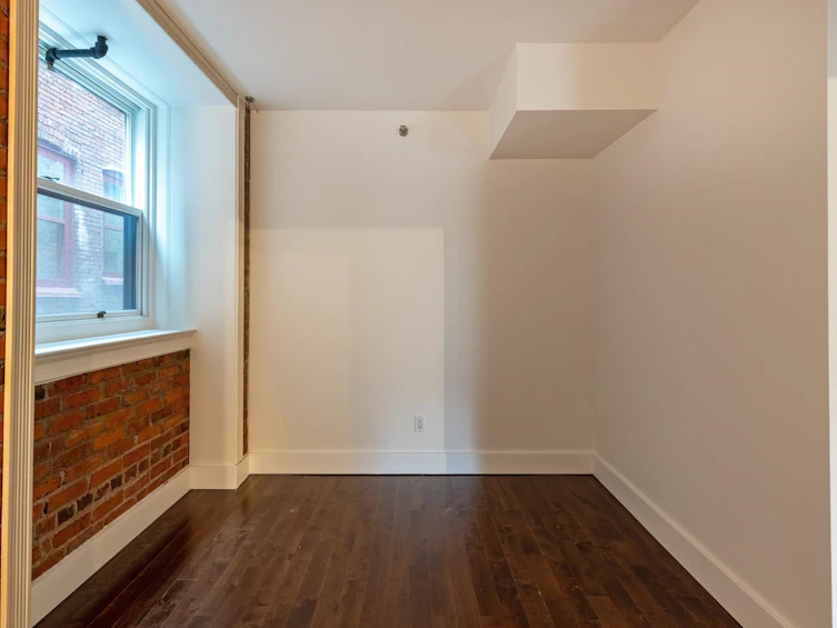 205-233 Abbott Street, Vancouver, BC, V6B 2K7 - 16
