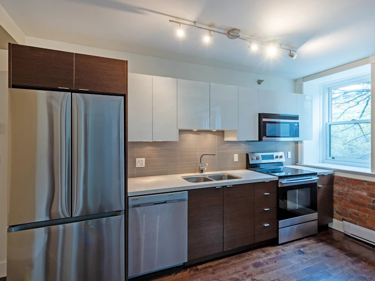205-233 Abbott Street, Vancouver, BC, V6B 2K7 - 12