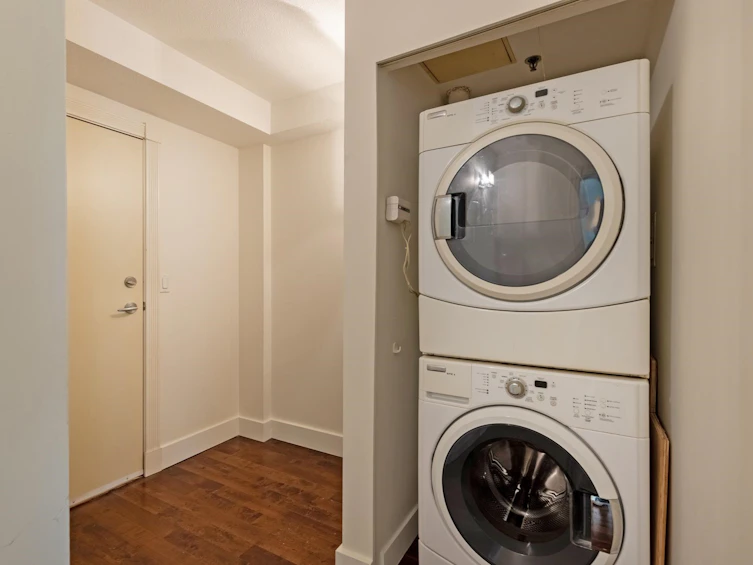 205-233 Abbott Street, Vancouver, BC, V6B 2K7 - 23