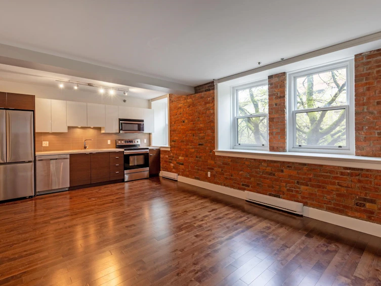 205-233 Abbott Street, Vancouver, BC, V6B 2K7 - 9