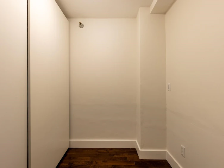 205-233 Abbott Street, Vancouver, BC, V6B 2K7 - 21