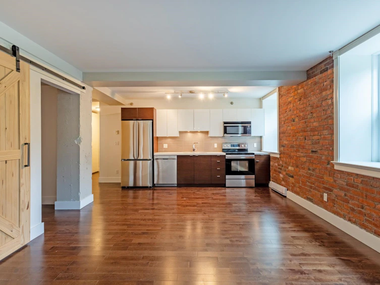 205-233 Abbott Street, Vancouver, BC, V6B 2K7 - 10