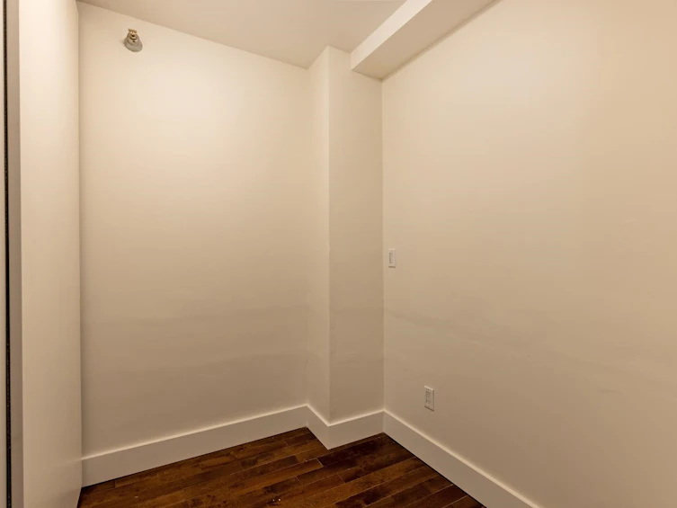 205-233 Abbott Street, Vancouver, BC, V6B 2K7 - 20