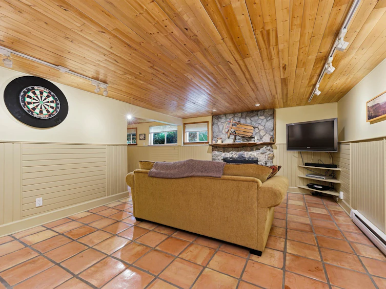 818 E 6th Street, North Vancouver, BC, V7L 1R7 - 23
