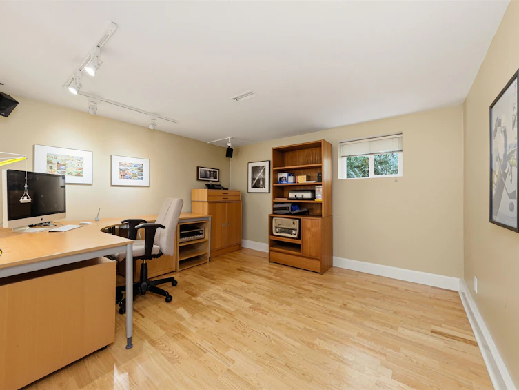 818 E 6th Street, North Vancouver, BC, V7L 1R7 - 26