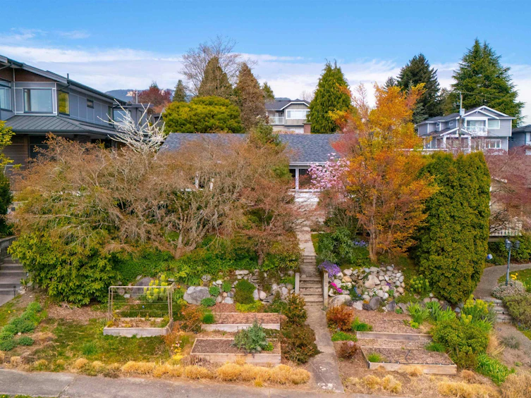 818 E 6th Street, North Vancouver, BC, V7L 1R7 - 33