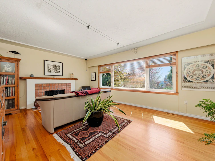 818 E 6th Street, North Vancouver, BC, V7L 1R7 - 7