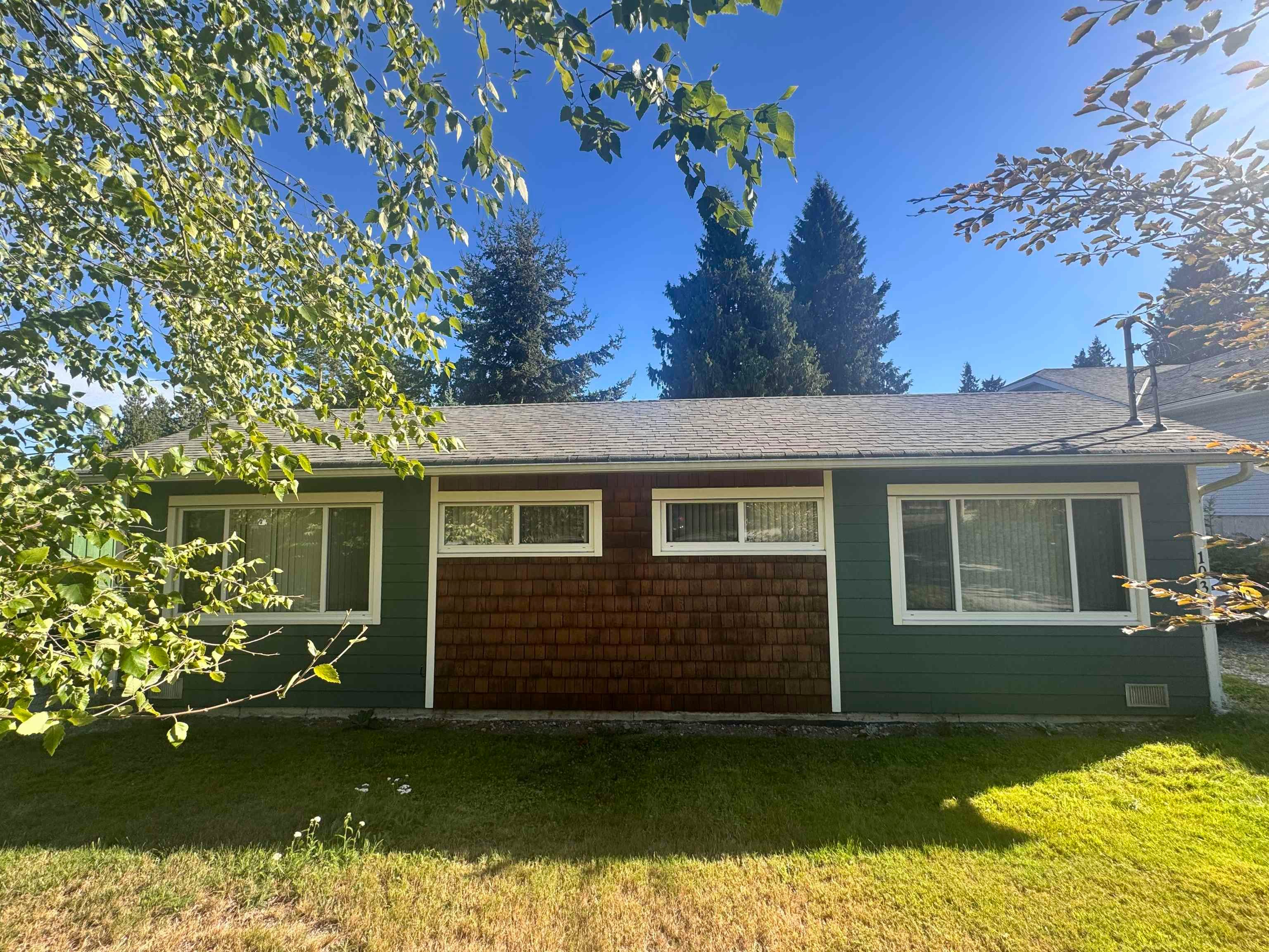1035 Rosamund Road, Gibsons, BC, V0N 1V3