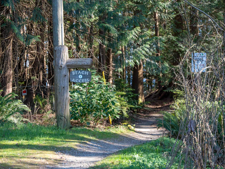 1565 Jack Road, Roberts Creek, BC, V7Z 0A1 - 38