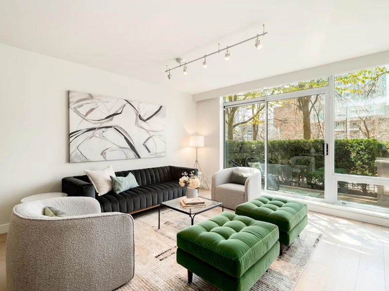1471 Howe Street, Vancouver BC V6Z 1C2