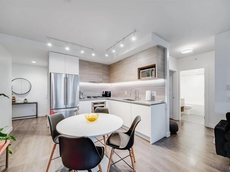 1204-525 Foster Avenue, Coquitlam, BC, V3J 0H6 - 9