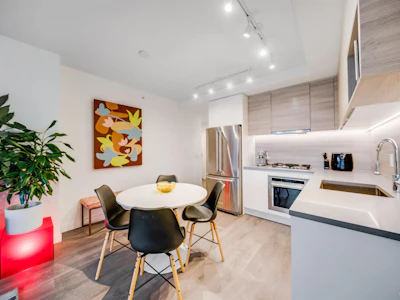 1204-525 Foster Avenue - 2