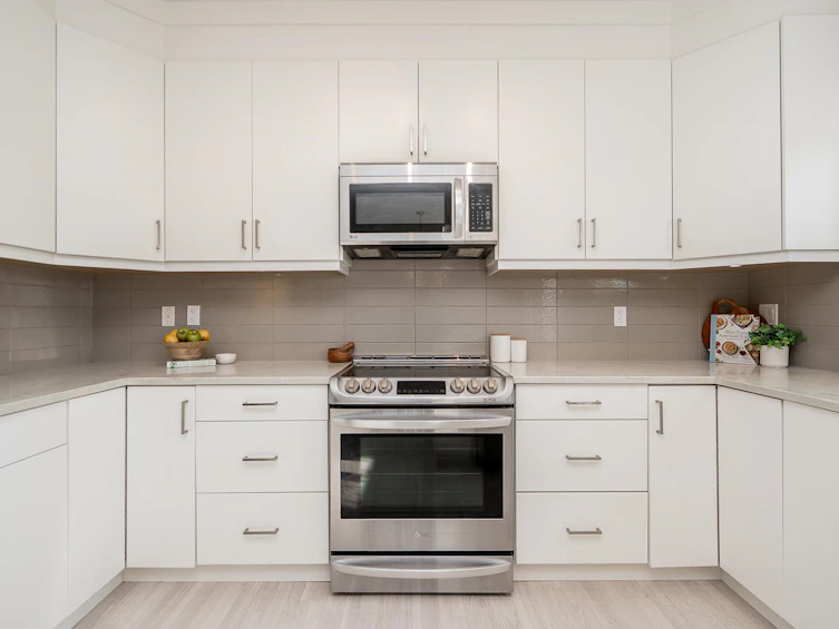 124-3525 Chandler Street, Coquitlam, BC, V3E 0L9 - 11