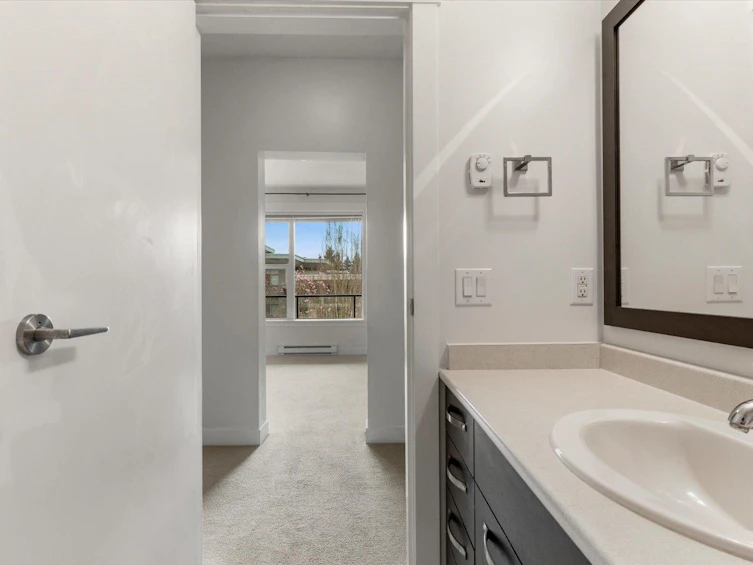 412-33539 Holland Avenue, Abbotsford, BC, V2S 0C6 - 21