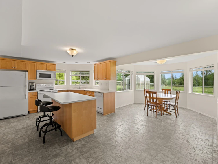 23256 24 Avenue, Langley, BC, V2Z 3A1 - 18
