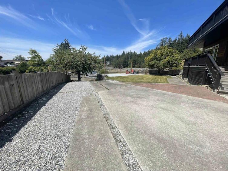5639 O'brian Road, Halfmoon Bay, BC, V7Z 1E9 - 36