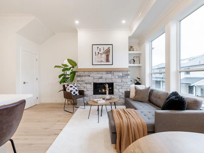 102-16612 18a Avenue - 5