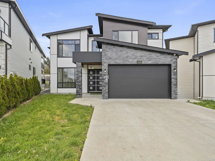 2540 Terminal Court, Abbotsford, BC, V4X 1L9