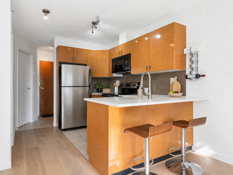 805-939 Homer Street, Vancouver, BC, V6B 2W6 - 2