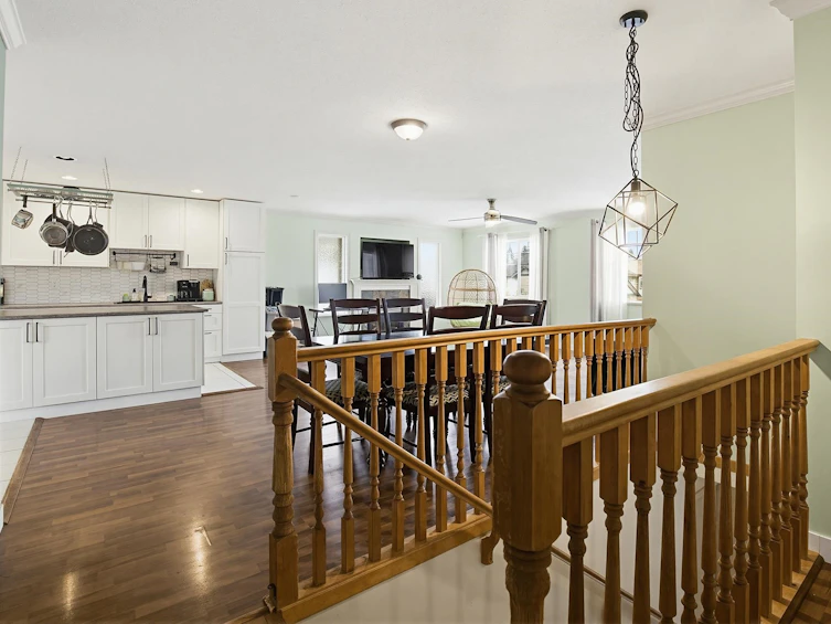 8627 Henderson Street, Mission, BC, V2V 7P9 - 2