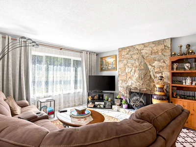 10842 144a Street - 2