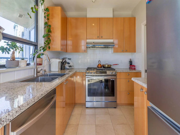 1602-4567 Hazel Street, Burnaby, BC, V5H 4V4 - 10