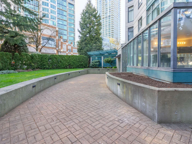1602-4567 Hazel Street, Burnaby, BC, V5H 4V4 - 35