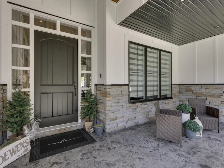 9409 Erickson Street, Mission, BC, V2V 7C8 - 3
