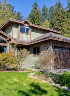 25 Ravine Drive