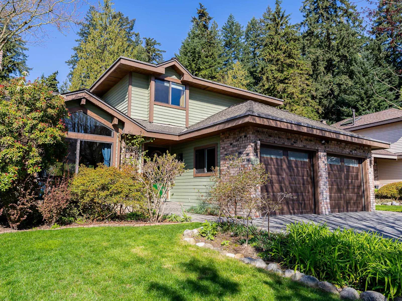 25 Ravine Drive, Port Moody BC V3H 4G6
