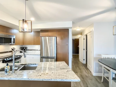404-14955 Victoria Avenue - 5