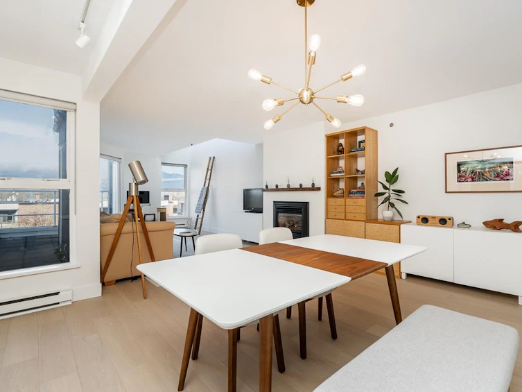 2240 York Avenue, Vancouver, BC, V6K 1C6 - 7