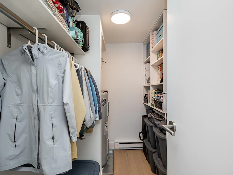 2240 York Avenue, Vancouver, BC, V6K 1C6 - 26
