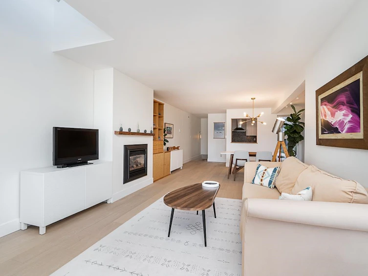 2240 York Avenue, Vancouver, BC, V6K 1C6 - 12
