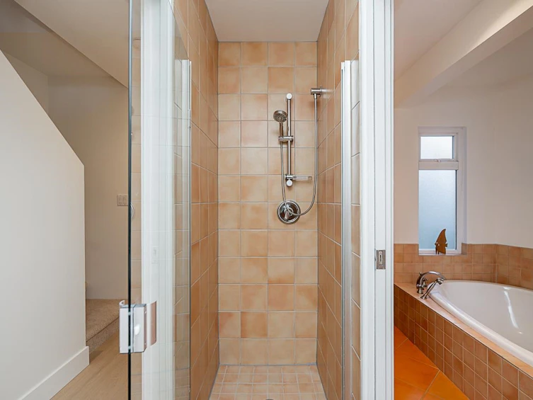 2240 York Avenue, Vancouver, BC, V6K 1C6 - 22