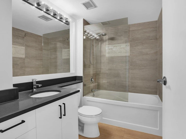 802-1318 Homer Street, Vancouver, BC, V6B 6A7 - 13